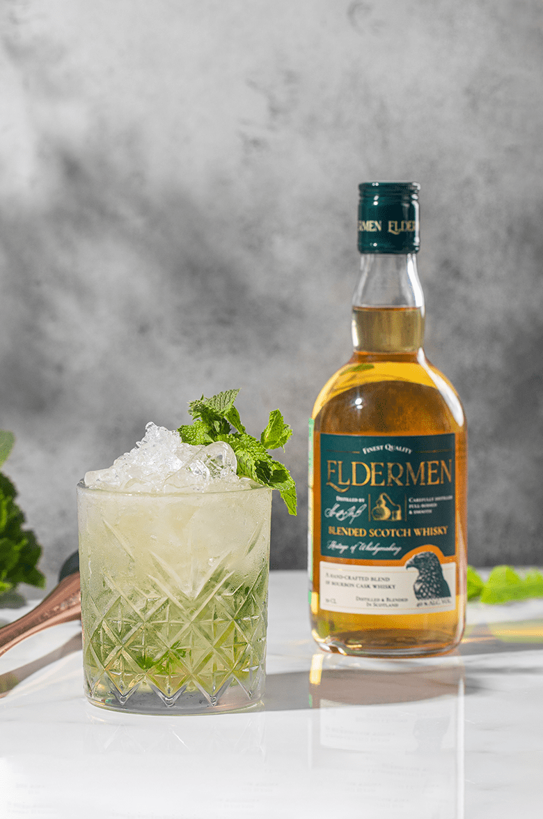 Элдермен Блендед купажированный виски в подарочной упаковке с 2 бокалами 0.5&nbsp;л