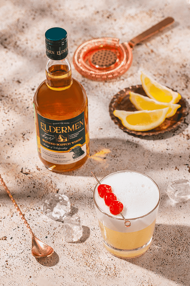 Элдермен Блендед купажированный виски в подарочной упаковке с 2 бокалами 0.5&nbsp;л