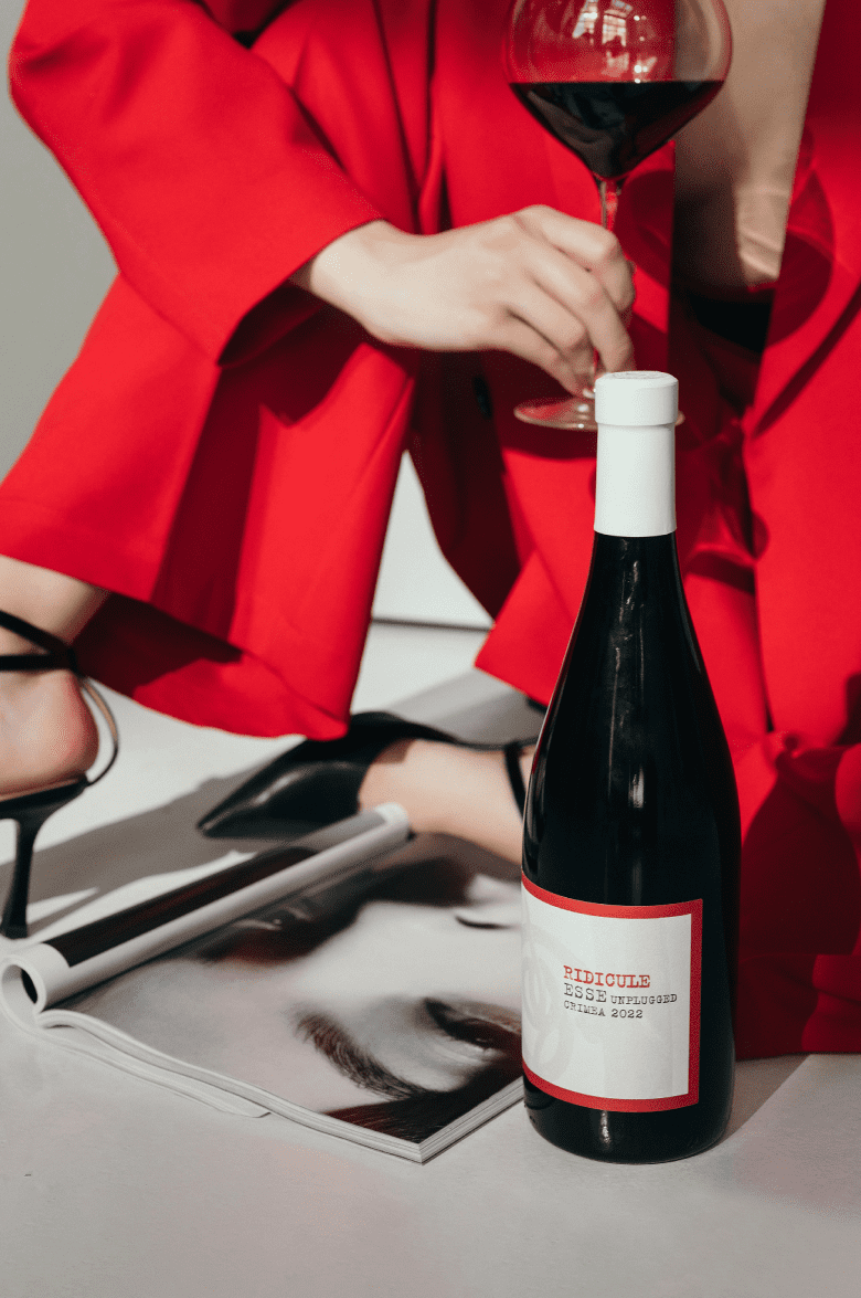 Эссе Анплагд Ридикюль Крым ЗГУ Сатера 0.75&nbsp;л