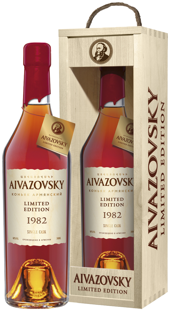 Айвазовский Лимитированная Коллекция 1982 в подарочной упаковке 1982 0.7&nbsp;л